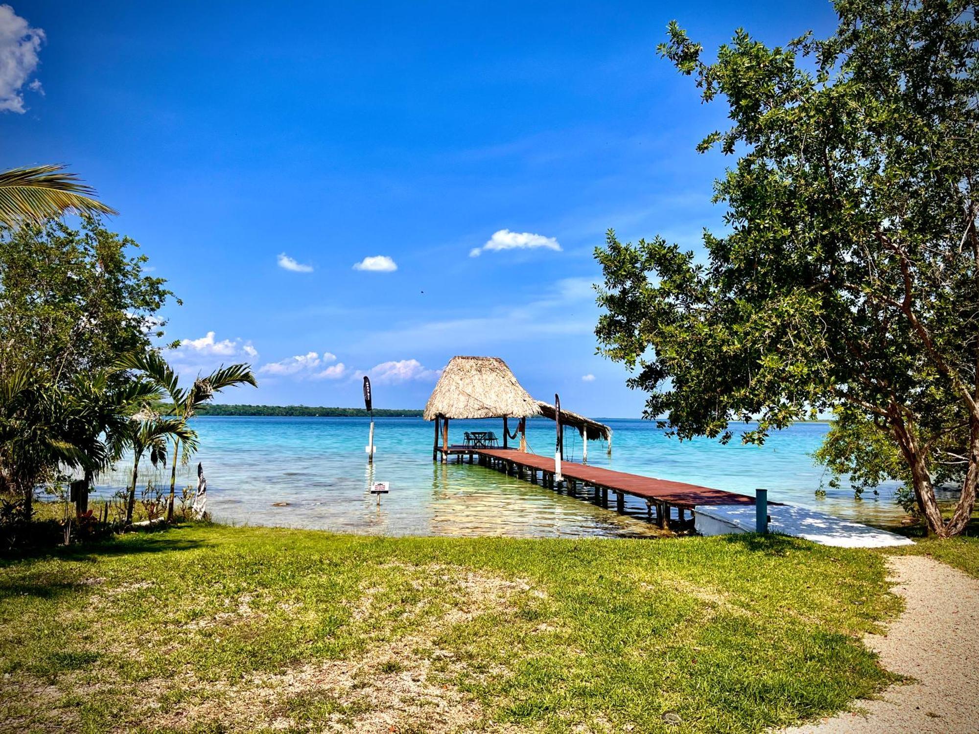 Cabana Con Muelle Privado En La Laguna De Bacalar Esterno foto
